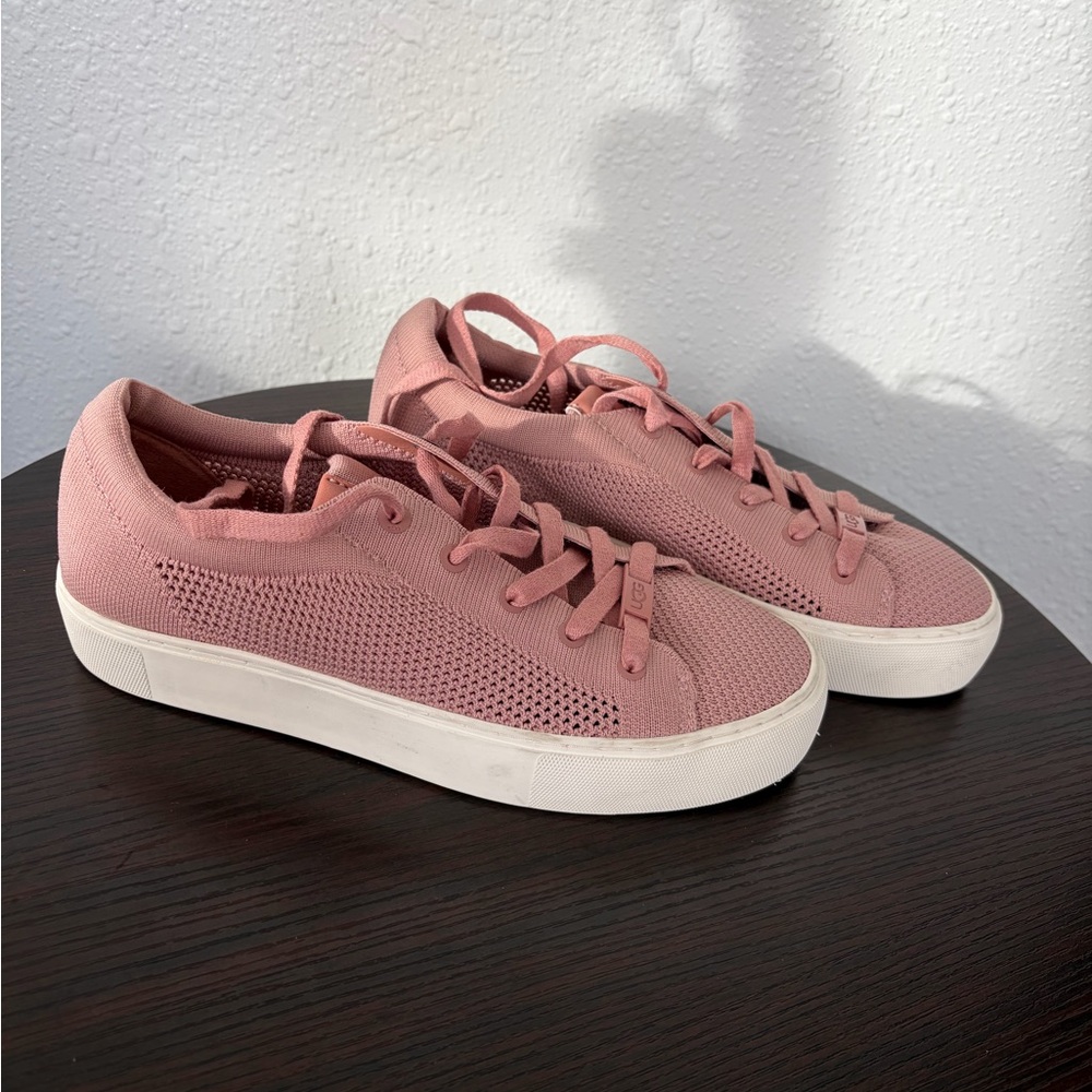 UGG Women's Zilo Knit Sneakers Size 7